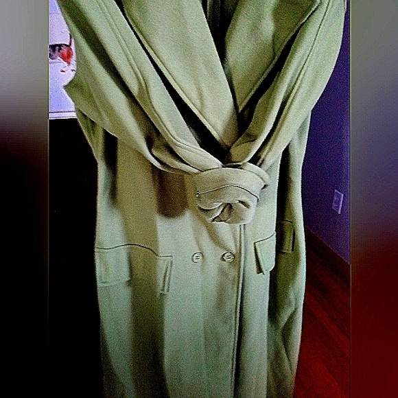 Lightweight extra long Coat - Picture 6 of 6